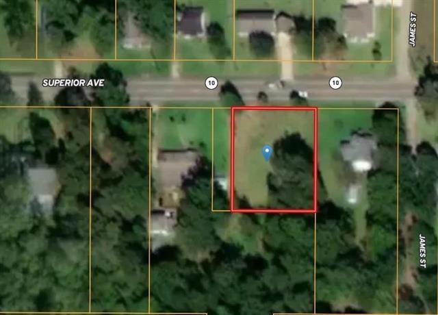 Property at 910 Superior Ave, Bogalusa, LA 70427