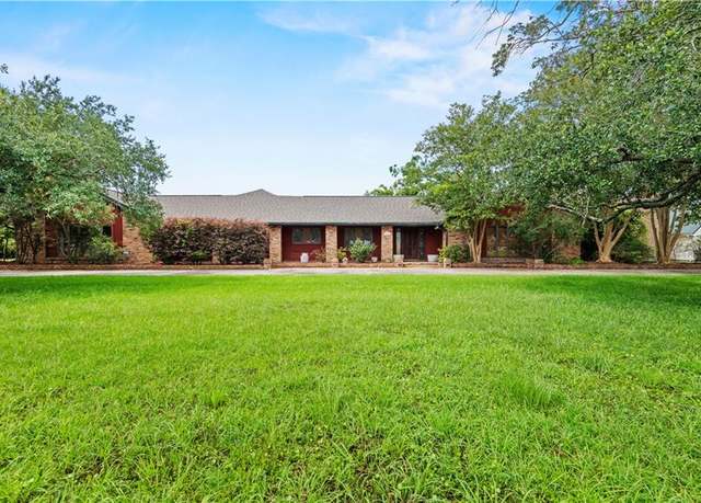 Property at 9766 East Park Ave, Houma, LA 70363, 4 beds, 4 baths