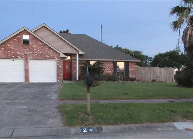 Property at 2 Tuscany Dr, La Place, LA 70068, 3 beds, 2 baths