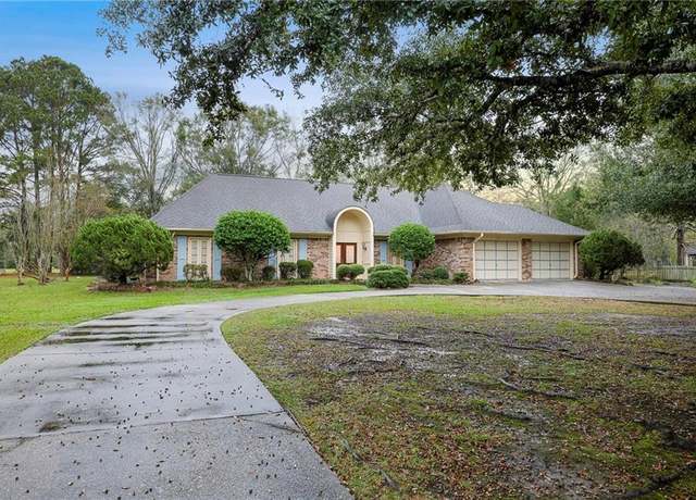 Property at 1391 E Ashton Ct, Slidell, LA 70460, 5 beds, 3.5 baths
