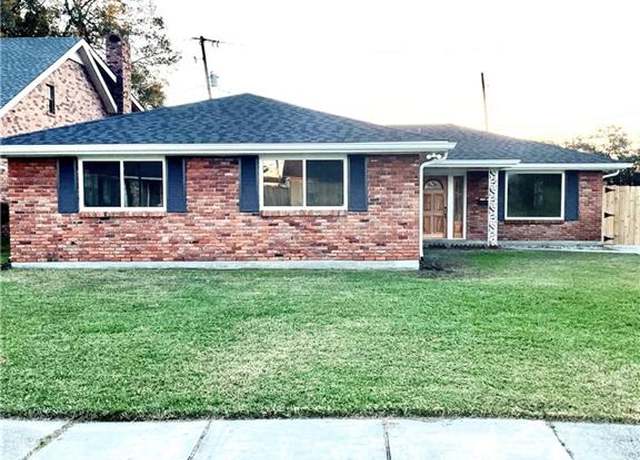 Property at 14 Derbes Dr, Gretna, LA 70053, 4 beds, 2 baths
