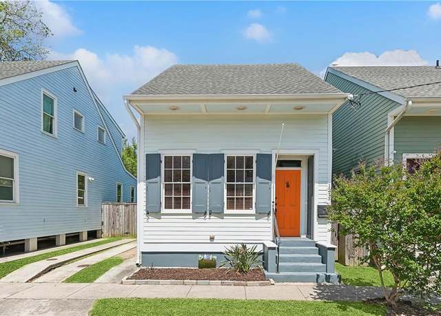 Property at 1213 N Robertson St, New Orleans, LA 70116, 2 beds, 2.5 baths