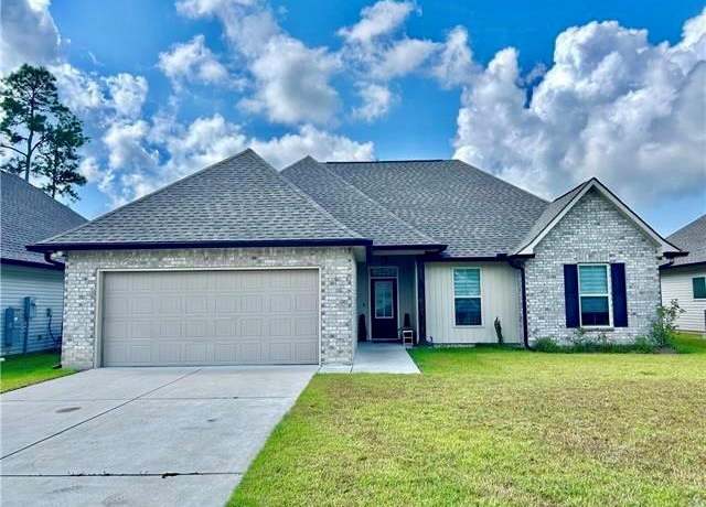Property at 60256 Sunset Oak Blvd, Lacombe, LA 70445, 3 beds, 2 baths