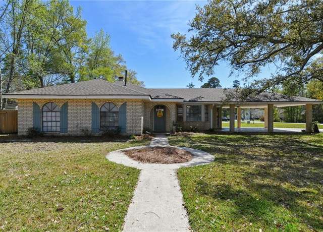 Property at 1483 Fremaux Ave, Slidell, LA 70458, 3 beds, 2 baths