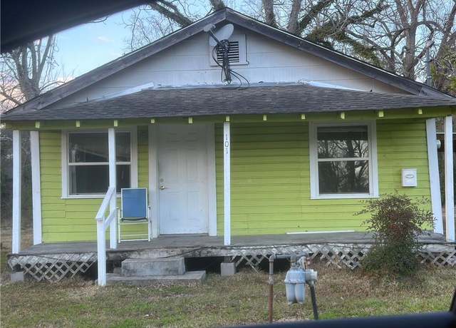 Property at 1011 E Coleman Dr, Hammond, LA 70403, 2 beds, 1 bath