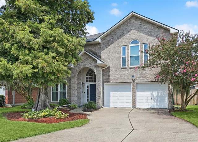 Property at 7 Lake Elizabeth Ct, Harvey, LA 70058, 4 beds, 2.5 baths