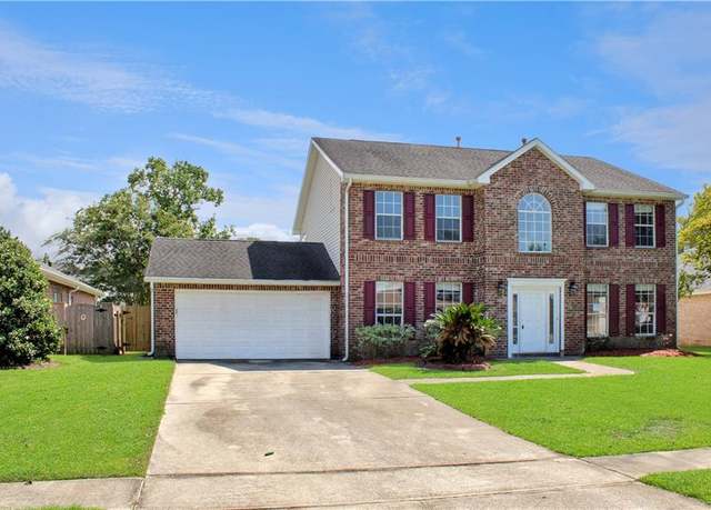 Property at 1205 Breckenridge Dr, Slidell, LA 70461, 4 beds, 2.5 baths