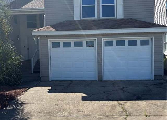 Property at 416 Marina Dr, Slidell, LA 70458, 3 beds, 3.5 baths