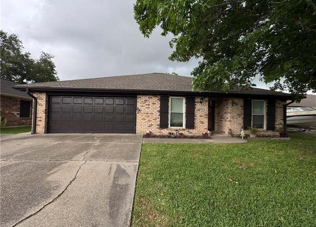 Property at 136 West Heather Dr, Luling, LA 70070, 4 beds, 2 baths