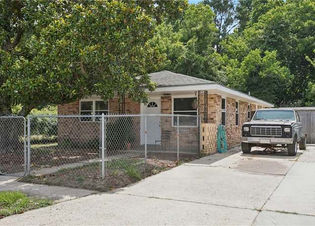 Property at 1824 Heights Dr, St Bernard, LA 70085, 3 beds, 1 bath