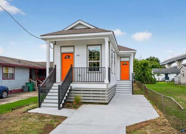 Property at 918 Pailet St, Harvey, LA 70058, 3 beds, 2 baths