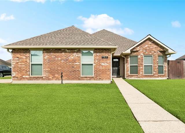 Property at 305 S River Pointe Dr, La Place, LA 70068, 3 beds, 2 baths