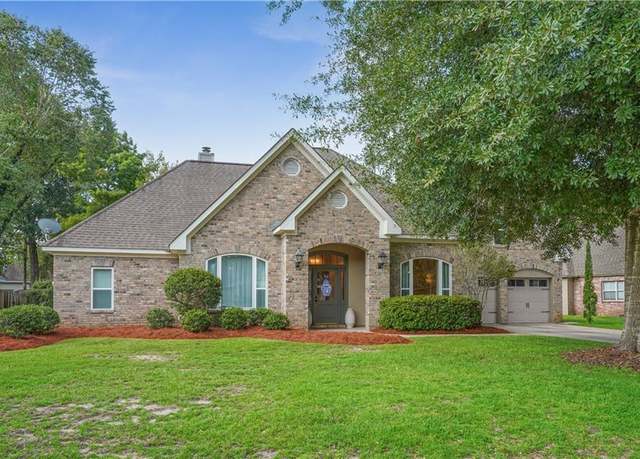Property at 430 Red Maple Dr, Mandeville, LA 70448, 4 beds, 2 baths