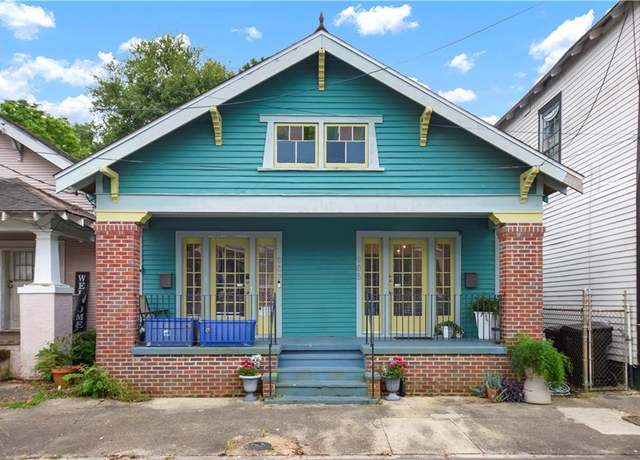 Property at 905-907 Pelican Ave, New Orleans, LA 70114, 4 beds, 2 baths