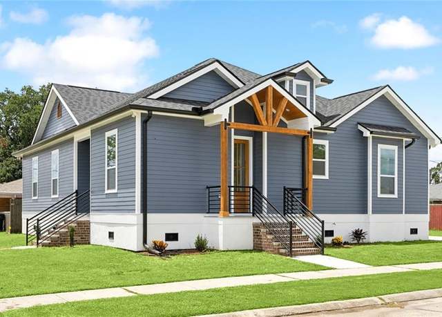 Property at 3016 Pecan Dr, Chalmette, LA 70043, 4 beds, 2 baths