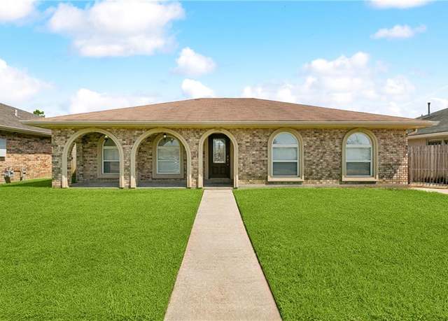 Property at 9962 E Wheaton Cir, New Orleans, LA 70127, 3 beds, 2 baths
