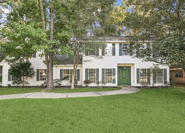 Property at 322 Rosedown Way, Mandeville, LA 70471, 4 beds, 3 baths