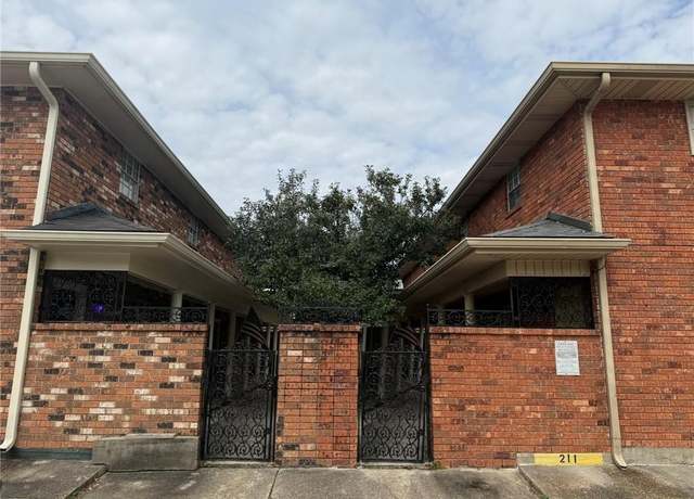Property at 213 W Esplanade Ave #213, Metairie, LA 70005, 2 beds, 1.5 baths