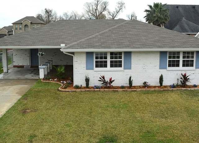 Property at 917 Ellen St, Terrytown, LA 70056, 3 beds, 2 baths