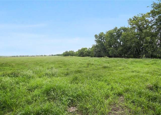 Property at 886,87,88 Shamrock Dr, Des Allemands, LA 70030