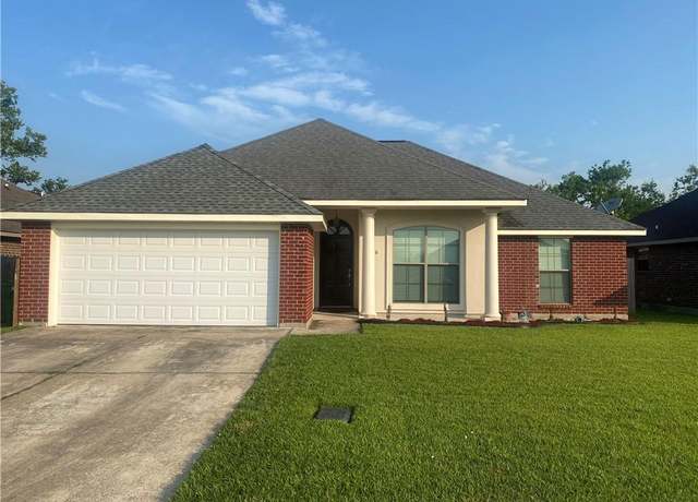 Property at 126 Tuscany Dr, La Place, LA 70068, 4 beds, 2 baths