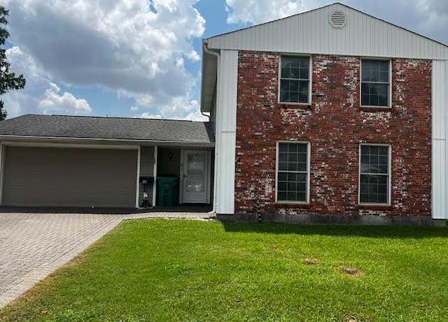 Property at 740 Morningside Dr, Gretna, LA 70056, 3 beds, 2.5 baths