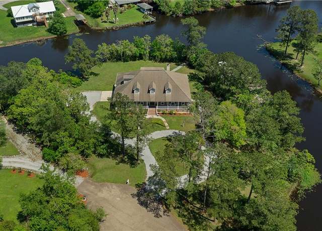 Property at 59145 W Harbor Ln, Lacombe, LA 70445, 4 beds, 3.5 baths