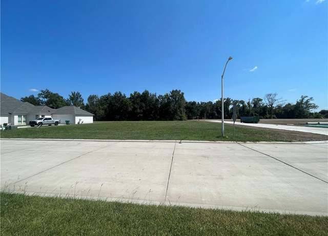 Property at 197 River Place Dr, Hahnville, LA 70057