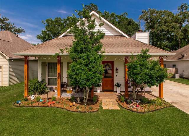 Property at 810 St Joseph Dr, Ponchatoula, LA 70454, 3 beds, 2 baths