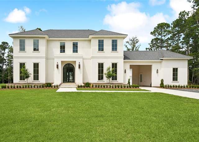 Property at 132 Linnette Ct, Mandeville, LA 70471, 5 beds, 5.5 baths