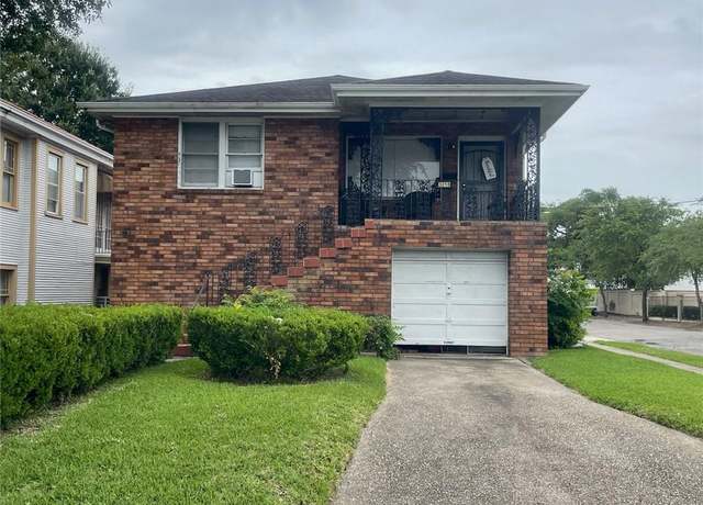 Property at 3218 Gentilly Blvd, New Orleans, LA 70122, 4 beds, 2.5 baths