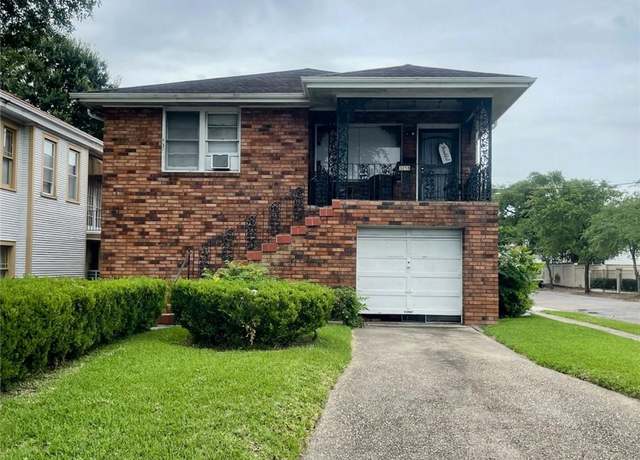 Property at 3218 Gentilly Blvd, New Orleans, LA 70122, 4 beds, 2.5 baths