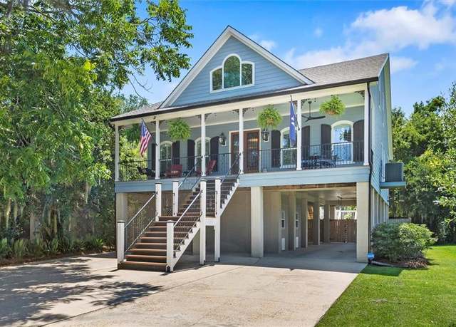 Property at 1010 Pine St, Madisonville, LA 70447, 5 beds, 3.5 baths