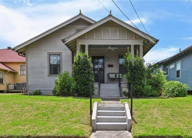 Property at 4472 Demontluzin St, New Orleans, LA 70122, 3 beds, 2.5 baths