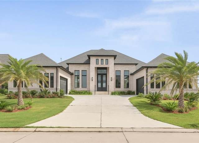 Property at 2221 Sunset Blvd, Slidell, LA 70461, 5 beds, 6.5 baths