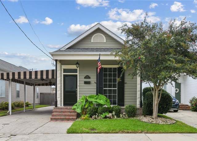 Property at 503 Lavoisier St, Gretna, LA 70053, 2 beds, 2 baths