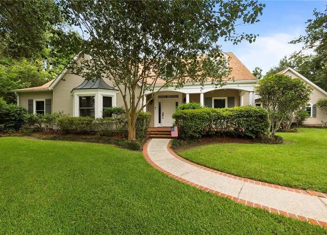 Property at 125 Chamale Dr, Slidell, LA 70460, 5 beds, 3.5 baths