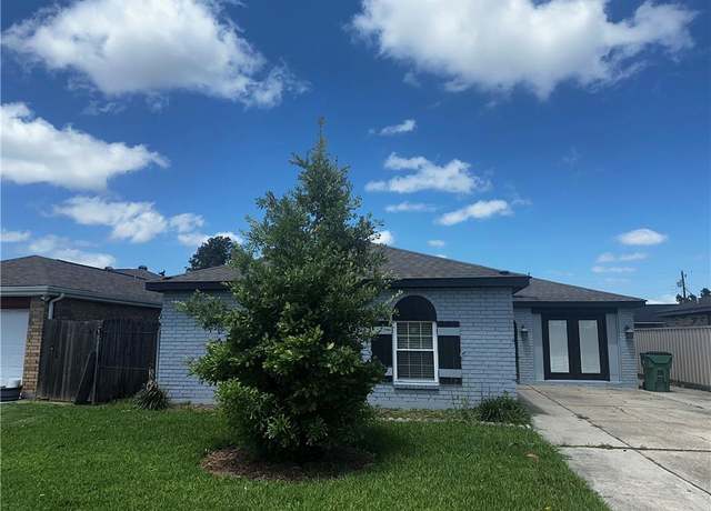 Property at 5093 Towering Oaks Ave, Marrero, LA 70072, 3 beds, 2 baths