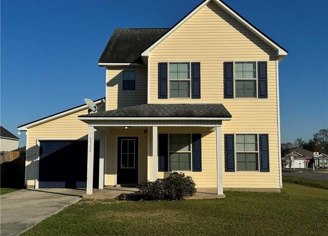 Property at 1312 S Sky Ave, Gonzales, LA 70737, 3 beds, 2.5 baths