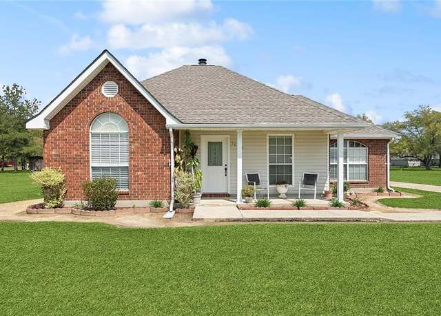 Property at 30845 Hubert Stilley Rd, Independence, LA 70443, 3 beds, 2 baths