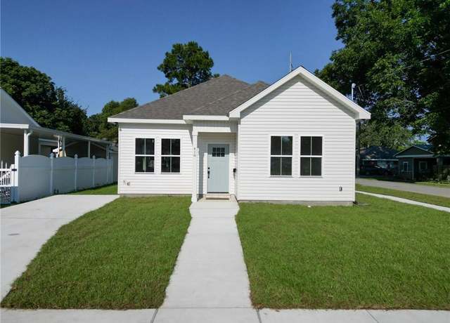 Property at 418 Manson Ave, Metairie, LA 70001, 3 beds, 2 baths
