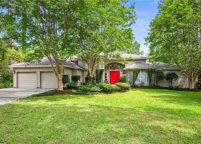 Property at 30 Sanctuary Blvd, Mandeville, LA 70471, 4 beds, 3.5 baths