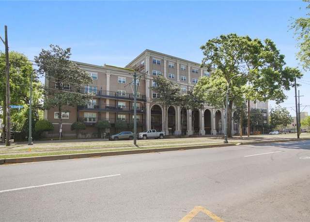 Property at 1750 St Charles Ave #506, New Orleans, LA 70130, 3 beds, 2 baths