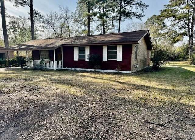 Property at 423 Bankston Dr, Bogalusa, LA 70427, 2 beds, 2 baths