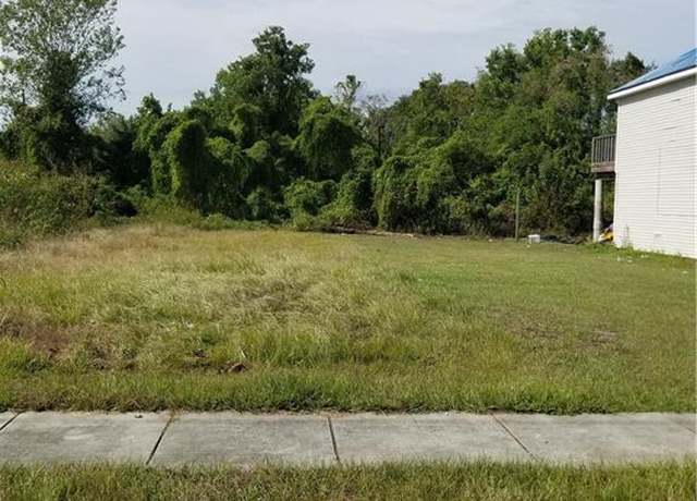 Property at 2512 Charbonnet St, New Orleans, LA 70117