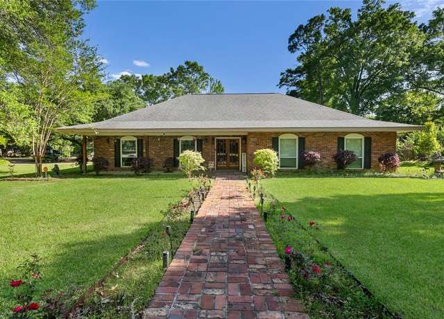 Property at 1346 Military Rd, Bogalusa, LA 70427, 3 beds, 3.5 baths