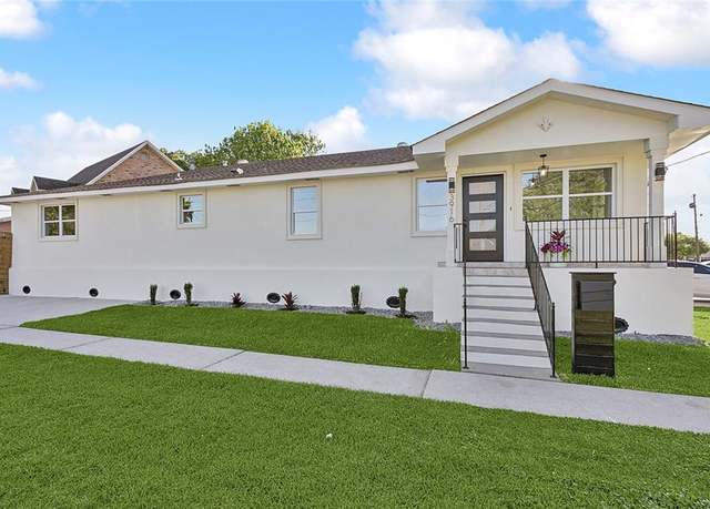 Property at 3916 Harvard Ave, Metairie, LA 70006, 3 beds, 2.5 baths