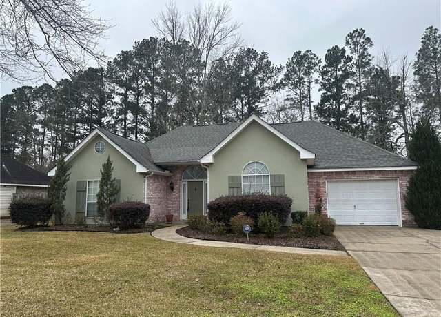 Property at 146 Woodcrest Dr, Covington, LA 70433, 3 beds, 2 baths