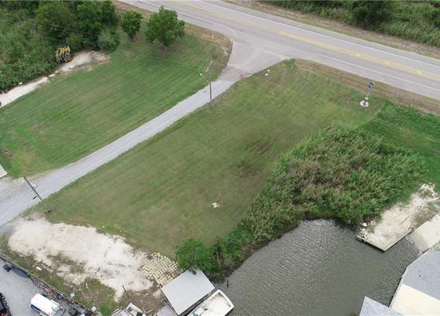 Property at 4561 & 4571 Hessler St, New Orleans, LA 70129