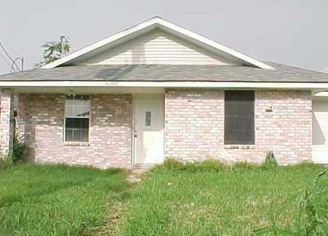 Property at 7930 Trout Rd, New Orleans, LA 70126, 3 beds, 2 baths